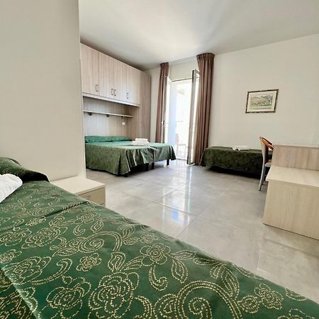 Hotel Terramare Lido di Jesolo Buitenkant foto