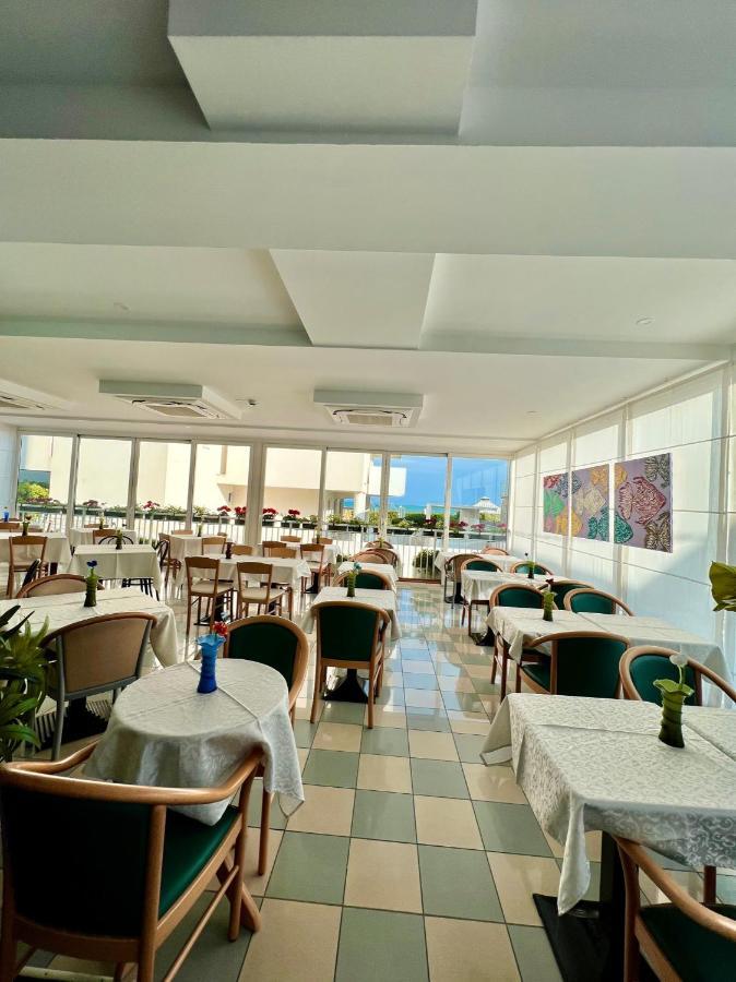 Hotel Terramare Lido di Jesolo Buitenkant foto