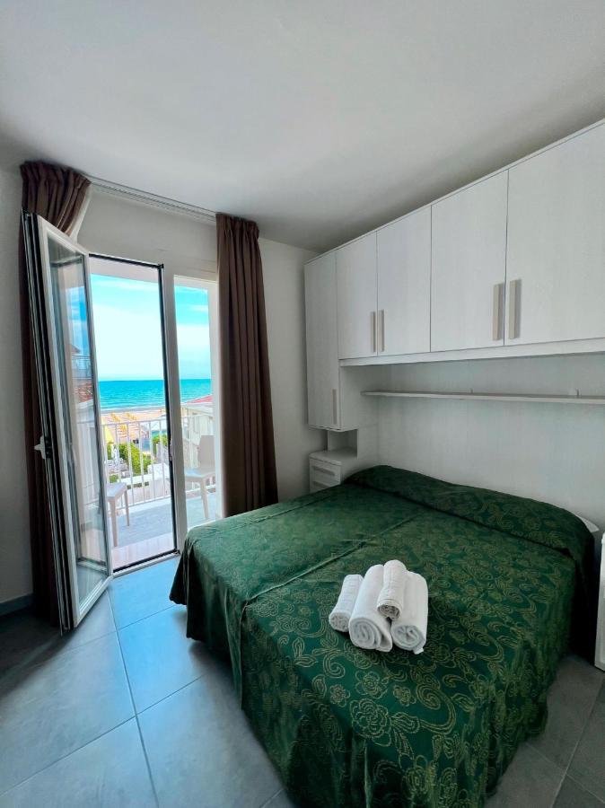 Hotel Terramare Lido di Jesolo Buitenkant foto